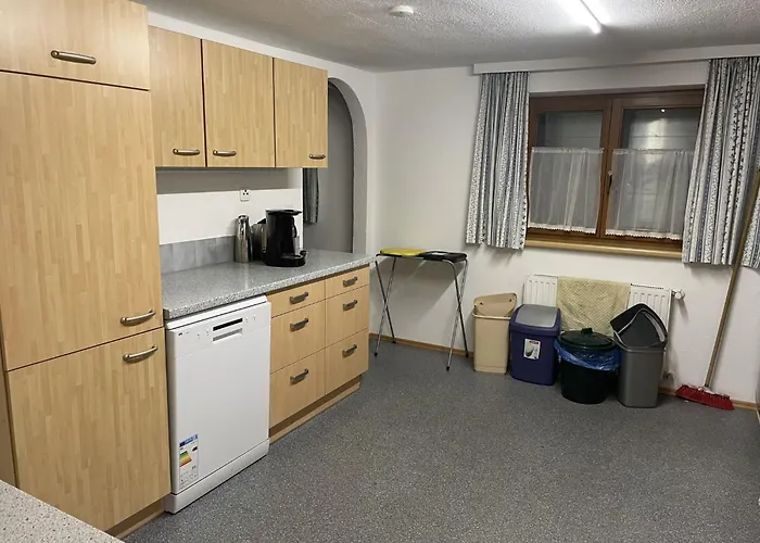 Zentral By Interhome Casa de Férias Schnann